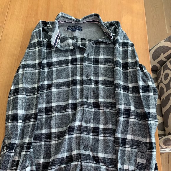 AMERICAN RAG WOMENS BUTTON UP - Picture 1 of 3